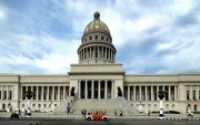 Fotografía de archivo del 24 de marzo de 2024 del Capitolio en La Habana (Cuba).