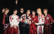 La banda surcoreana BTS posa en una sesión oficial tras anunciar su renuncia a los Grammy 2027 y a la categoría de Pop Asiático.