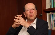 El expresidente Osvaldo Hurtado ha destacado como un duro crítico del Gobierno del presidente Daniel Noboa.