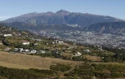 El volcán Ilaló ha perdido cobertura vegetal por construcciones y expansión urbana, mientras una ordenanza busca fortalecer su protección ambiental integral.