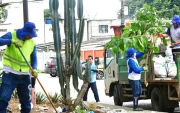 Las calles de Guayaquil muchas veces lucen sucias por el desorden ciudadano.