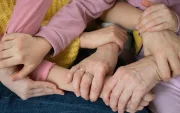 La educación y la responsabilidad ciudadana son claves para enfrentar los problemas sociales.