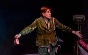 Bésame, Forastero se presentará el 7, 8 y 9 de agosto en el Teatro Patio de Comedias.