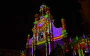 El Festival de Mapping Quito proyectaba transformar edificios patrimoniales con espectáculos de luz, pero fue suspendido por observaciones al proceso contractual.