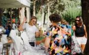 Mujeres con emprendimientos, actividades agrícolas o iniciativas productivas pueden solicitar créditos en BanEcuador para cubrir necesidades de inversión y crecimiento.