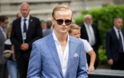 Marius Borg Høiby, hijo de la princesa Mette-Marit de Noruega, debe continuar con prisión domiciliaria.
