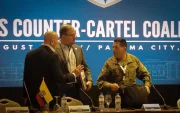 Colombia moviliza Fuerzas Armadas en la frontera con Ecuador para frenar el narcotráfico.