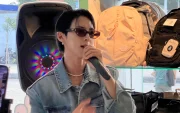 ACE, cantante de la banda VAV.