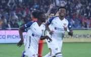 Janner Corozo y Michael Estrada son los jugadores en ofensiva de Liga de Quito.