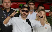 El presidente Aberlado de la Espriella, desde Pereira, brinda una rueda de prensa en la que actualizó cifras del terremoto.