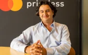 El ejecutivo de Mastercard en Ecuador sostiene que el país tiene apenas 12 puntos de aceptación de pagos por cada 1.000 habitantes.