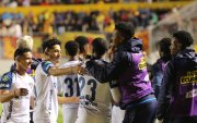Liga de Quito festejó en el estadio Gonzalo Pozo al vencer a Aucas.