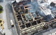 Incendio afectó cinco inmuebles en Riobamba; autoridades evalúan ayudas a damnificados.
