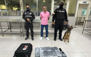 Paquetes de cocaína incautados a un ciudadano español en el aeropuerto de Guayaquil.