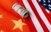 Es engañoso decir que EE.UU. decidió abrir el comercio con China mediante una decisión puntual en 2000-2001. Washington había renovado anualmente el estatus comercial de China desde 1980.