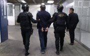 Guatemala capturó a Wilson Mendoza Barberan, exfuncionario público de Ecuador, con orden de extradición a Estados Unidos por narcotráfico.