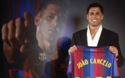 Joao Cancelo fue presentado como nuevo jugador del FC Barcelona.