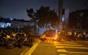 Policías y agentes de tránsito realizaron el operativo en el centro de Guayaquil la noche del jueves 20 de agosto.