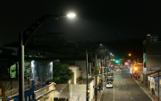 Las calles del barrio Orellana están más iluminadas luego de que la Alcaldía renovó las luminarias con tecnología LED.