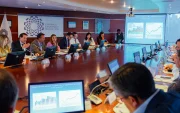 Representantes del FMI y de la Cámara de Industrias y Producción analizaron las perspectivas económicas de Ecuador y los principales desafíos para sostener el crecimiento.