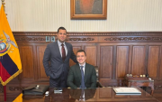 Daniel Noboa junto a Michele Sensi-Contugi en su despacho oficial, en una imagen de archivo.