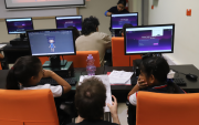 Niñas y niños crearon sus propios videojuegos luego de recibir una clase en la Espol.