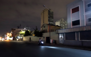 El daño de esta luminaria provoca molestias a quienes residen en el sector de José Mascote, entre Primero de Mayo y Quisquís, centro de Guayaquil.