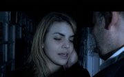 El largometraje está compuesto por dos historias independientes: Entre Pupilas y Bebiendo con los muertos.
