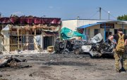 Daños causados ​​por misiles rusos en el pueblo de Pechenihy, en la región de Járkov (Ucrania), en un ataque perpetrado el 18 de agosto de 2026.
