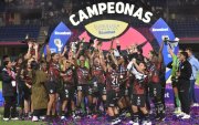La jugadoras de Dragonas Independiente del Valle levantaron el fin de semana el ansiado tricampeonato de la Superliga Femenina.