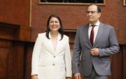 Jorge Enrique López Terán (d) y Laura Vanessa Flores Arias (i) asumieron la Secretaría y Prosecretaría de la Asamblea Nacional.