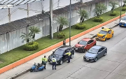 Miembros de la Agencia de Tránsito y Movilidad (ATM) atendieron el incidente vial ocurrido en el ingreso al túnel del cerro del Carmen.