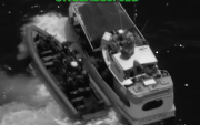 Captura de video publicado por el Comando Sur de los Estados Unidos sobre el ataque a la embarcación.