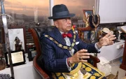 Héctor Vanegas defiende la legitimidad de su elección como Gran Maestro de la Gran Logia del Ecuador.