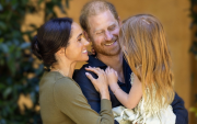Meghan y Harry regresaron a Reino Unido con sus hijos, pero no asumirán responsabilidades reales.