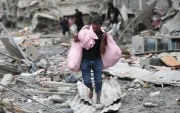 Pese al tiempo transcurrido, los equipos de rescate mantienen la búsqueda y han logrado salvar a más de 13.000 personas.