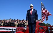 El presidente de Estados Unidos, Donald Trump en la Ellipse en Washington, DC.