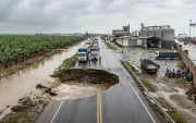 El Niño en Ecuador: Del desastre climático a la parálisis económica y fiscal.