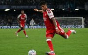 Piero Hincapié fue titular en el partido de Arsenal ante Napoli, por la Champions League.