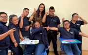 Sofía Arteta conoce a este grupo desde que eran bebés, ahora tienen entre 20 y 27 años. Son parte del Centro Terapéutico para chicos con síndrome de Down.