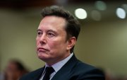Elon Musk, empresario que también considera que hay que ser cauteloso en el desarrollo de la IA.