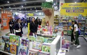 FERIA DEL LIBRO. CENTRO DE CONVENCIONES. PERIODISTA: CARLOS PINO . AG-EXTERNOS.