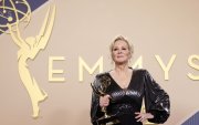Jean Smart recibe el premio a mejor actriz de comedia por Hacks en los Emmy 2026