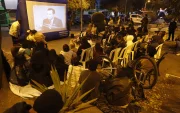 En la plaza Gabriela Mistral, en La Mariscal, se proyectó La Leyenda de los tayos.