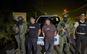 Operativos policiales y militares se desplegaron en varias ciudades durante la primera noche del toque de queda