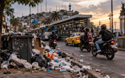 Referencial. Guayaquil enfrenta problemas de limpieza, transporte y movilidad que reflejan el deterioro de varios servicios urbanos.