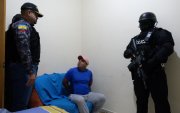 8 detenidos en Guayaquil, Quito y Macas por favorecer a narco albanés con documentos falsos.