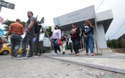 Médicos rechazan ser culpados por falta de medicinas en hospitales y apuntan al sistema.