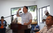La Fiscalía Provincial del Azuay solicitó que se ubique y detenga al alcalde suspendido Crisitian Zamora para que rinda su versión.