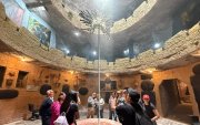 Visitantes participaron en un ritual de agradecimiento y purificación durante el solsticio de verano, una experiencia incluida en el recorrido del museo.